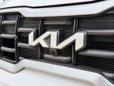 Used 2023 Kia Telluride SX image 11