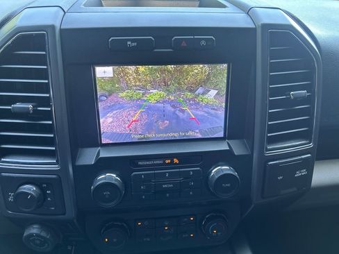 Used 2020 Ford F150 XLT w/ Equipment Group 302A Luxury AWD/4WD image 25