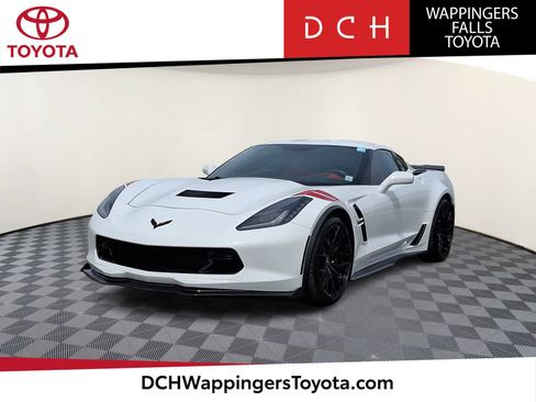Used 2019 Chevrolet Corvette Grand Sport RWD image 1