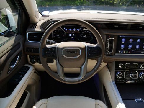 Used 2021 GMC Yukon Denali AWD/4WD image 28