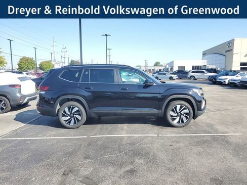 New 2026 Volkswagen Atlas SE image 2