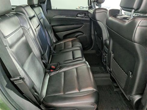 Used 2019 Jeep Grand Cherokee Trailhawk w/ Trailhawk Luxury Group image 18