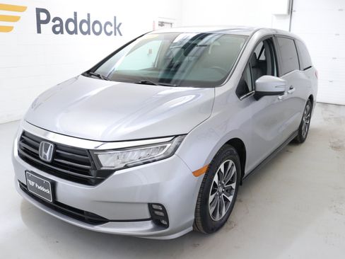 Used 2023 Honda Odyssey EX-L image 3