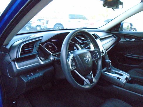 Used 2020 Honda Civic EX image 11