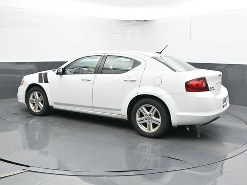 Used 2013 Dodge Avenger SXT FWD image 8