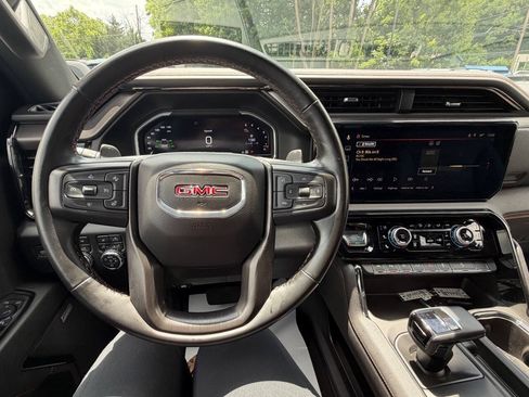 Used 2023 GMC Sierra 1500 AT4 w/ AT4 Premium Package AWD/4WD image 19