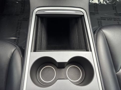 Used 2021 Tesla Model 3 Standard Range Plus RWD image 19