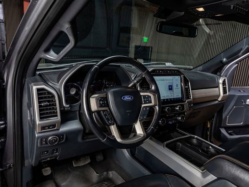 Used 2022 Ford F450 Platinum w/ FX4 Off-Road Package image 15