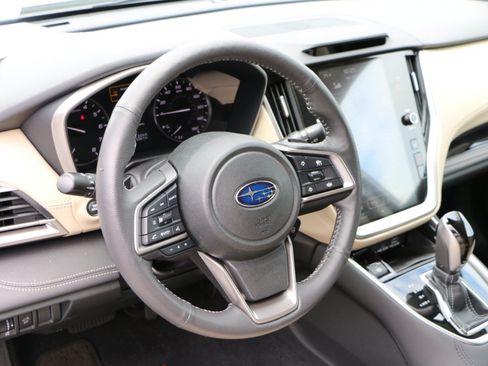 Used 2025 Subaru Outback Limited AWD/4WD image 20