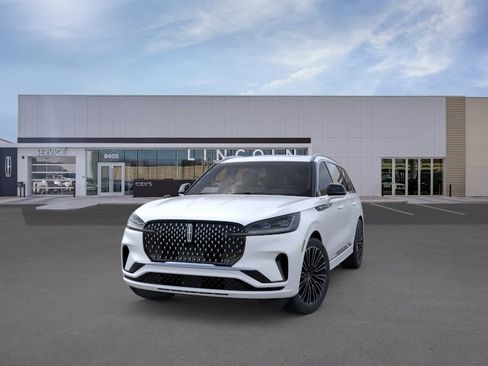 New 2026 Lincoln Aviator Black Label AWD/4WD image 2