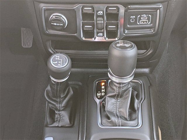 New 2025 Jeep Wrangler Unlimited Sahara AWD/4WD image 16