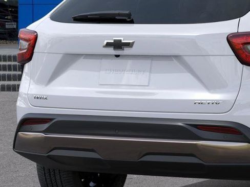 New 2026 Chevrolet Trax ACTIV w/ Driver Confidence Package image 14