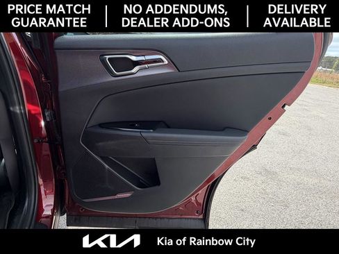 Used 2024 Kia Sportage SX image 17