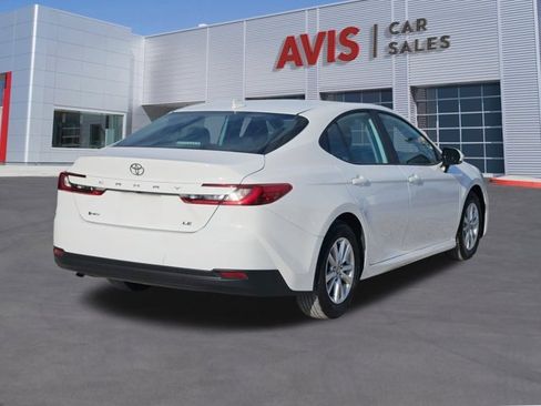 Used 2025 Toyota Camry LE image 6