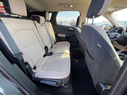 Used 2020 Ford Escape SE image 8