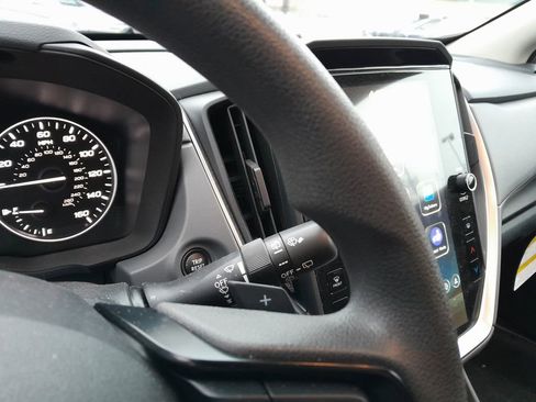 Certified 2025 Subaru Crosstrek 2.0i Premium image 18