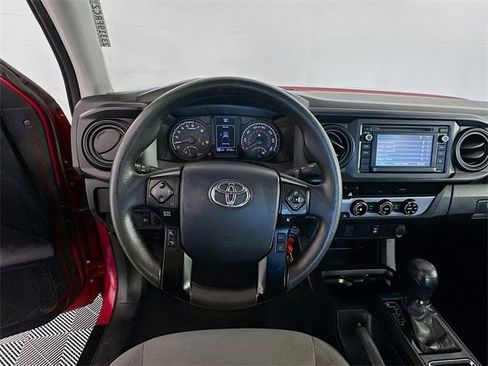 Used 2018 Toyota Tacoma SR image 11