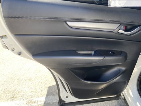 Used 2020 MAZDA CX-5 Touring image 17