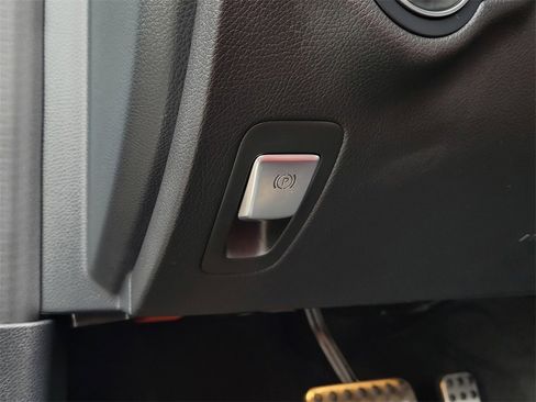 Used 2023 Mercedes-Benz C 43 AMG 4MATIC Coupe image 24