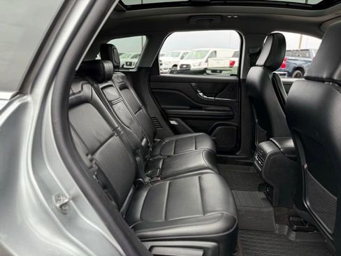 Used 2022 Lincoln Corsair AWD w/ Premium Package image 22