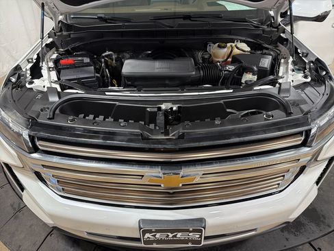 Used 2021 Chevrolet Suburban High Country AWD/4WD image 46