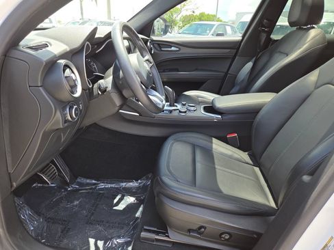 Used 2022 Alfa Romeo Stelvio Ti AWD/4WD image 28