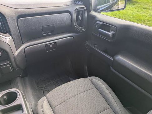 Certified 2024 Chevrolet Silverado 1500 Custom AWD/4WD image 17