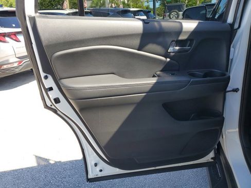 Used 2021 Honda Pilot Touring image 10