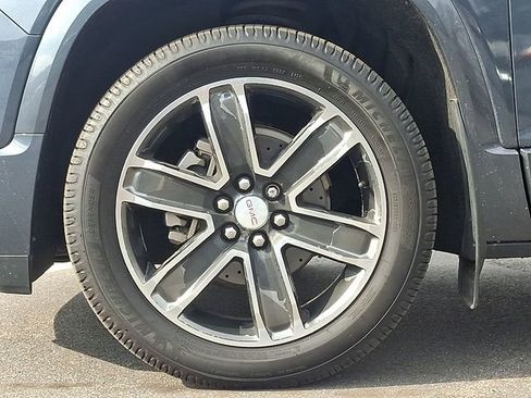 Used 2019 GMC Acadia Denali w/ Technology Package image 8