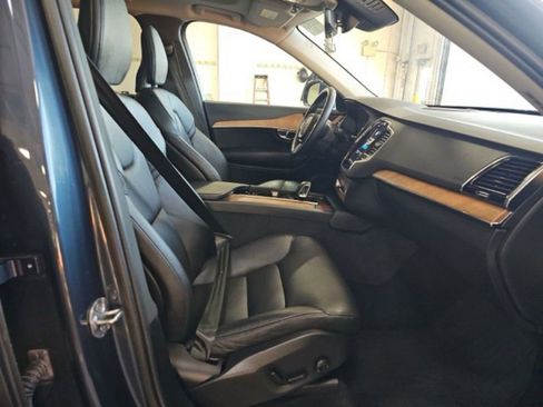 Used 2023 Volvo XC90 B6 Plus w/ Protection Package Premier AWD/4WD image 9