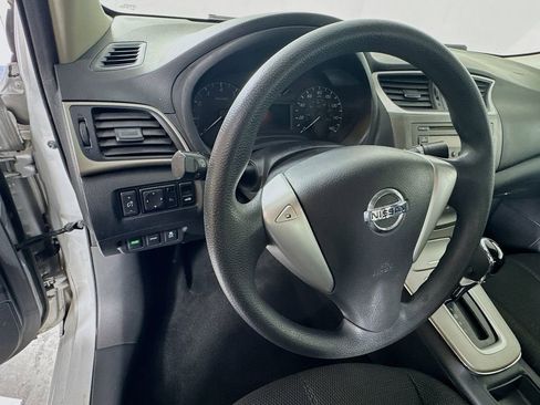 Used 2013 Nissan Sentra S FWD image 11