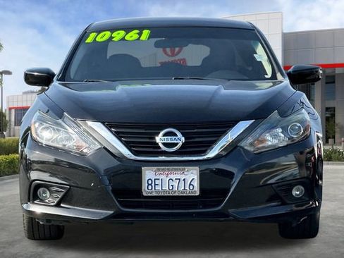Used 2017 Nissan Altima 2.5 SR w/ Midnight Edition Package image 10