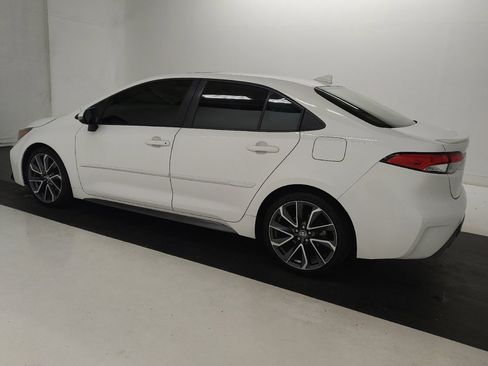 Used 2021 Toyota Corolla SE w/ SE Premium Package FWD image 3