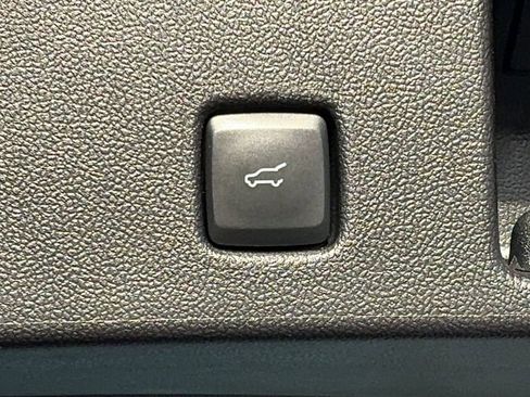 Used 2025 Ford Escape ST-Line Select image 17