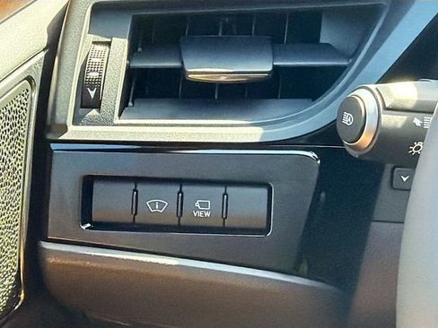 Used 2025 Lexus ES 350 Ultra Luxury w/ Accessory Package (Z1) image 36