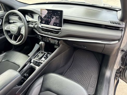 Used 2023 Jeep Compass Altitude w/ Sun and Sound Group image 26