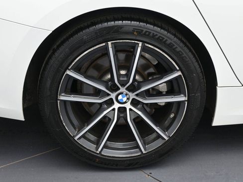 Used 2019 BMW 330i xDrive Sedan w/ Premium Package AWD/4WD image 11