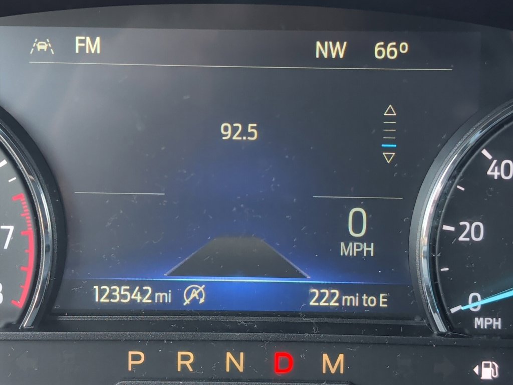 Used 2020 Ford Explorer XLT w/ Equipment Group 202A AWD/4WD image 12