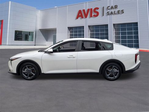 Used 2025 Kia K4 LXS image 10