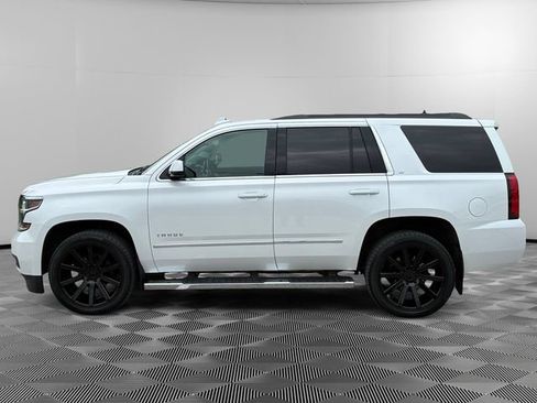 Used 2019 Chevrolet Tahoe LT w/ LT Signature Package AWD/4WD image 2