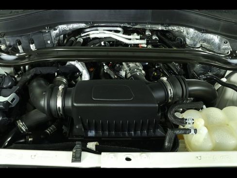 Used 2020 Ford Explorer Platinum w/ Premium Technology Package image 23