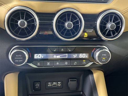 New 2025 Nissan Sentra SV w/ SV Premium Package image 17