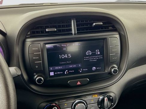 Used 2024 Kia Soul LX w/ Option Group 015 FWD image 16