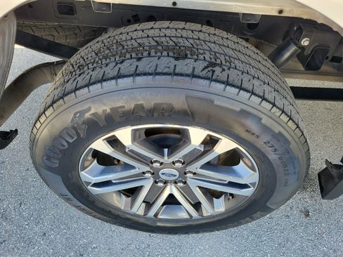 Used 2022 Ford F150 XL w/ STX Appearance Package RWD image 26