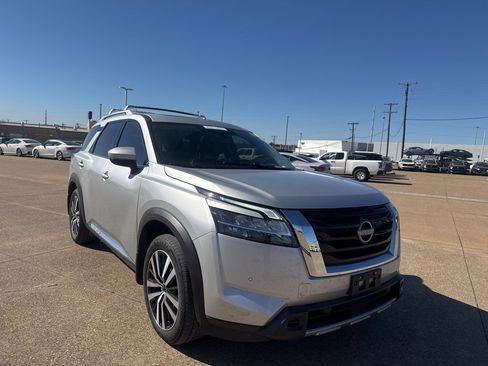 Certified 2023 Nissan Pathfinder Platinum w/ Cargo Package image 1