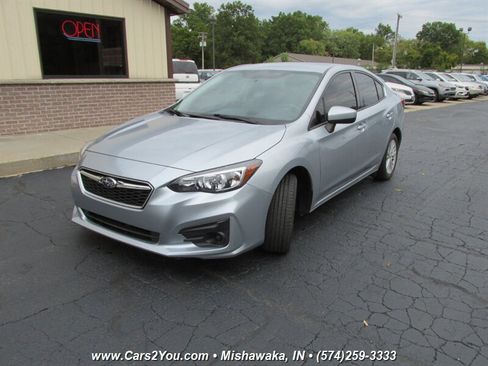 Used 2018 Subaru Impreza 2.0i Premium image 3