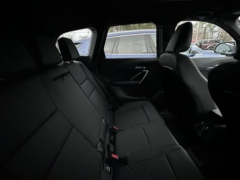 Used 2025 BMW X1 xDrive28i w/ Technology Package image 7