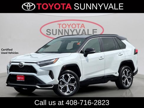 Used 2025 Toyota RAV4 XSE w/ Weather Package image 1