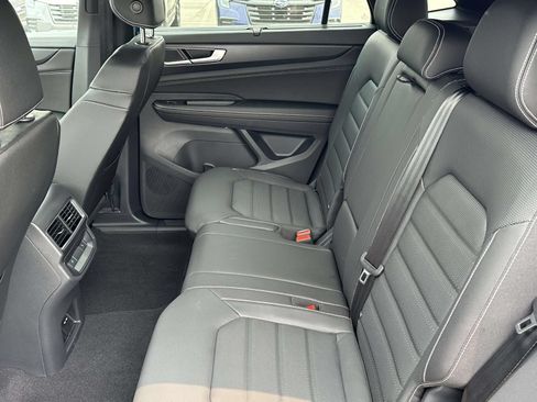 New 2026 Volkswagen Atlas Cross Sport SEL R-Line AWD/4WD image 13