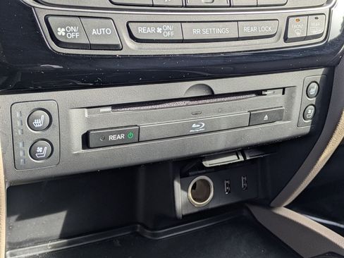 Used 2016 Honda Pilot Elite image 19